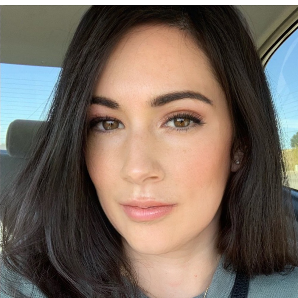 Meet your Posher, Jessica